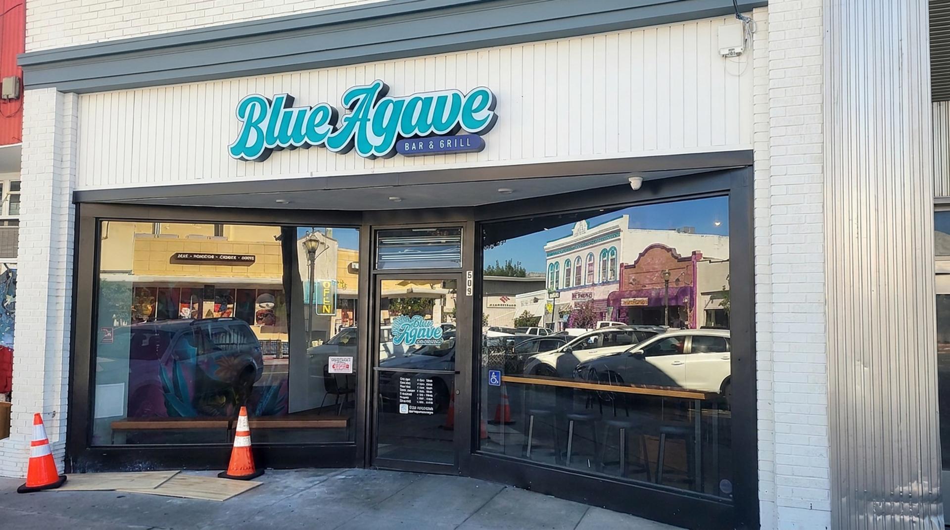 Find us on I Street